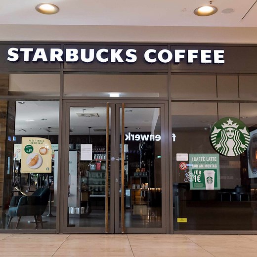 10 Starbucks Drinks That Have Less Than 10 Grams of Sugar