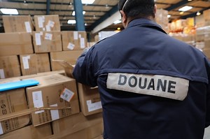 Déclarant en douane - Fiche métier (salaire, formation, qualités requises…) - Le Parisien Etudiant