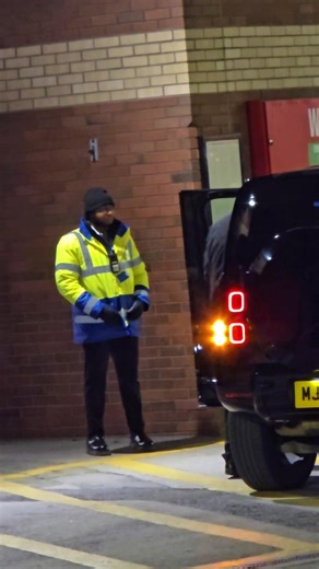 Sir Alex Ferguson arrives at Old Trafford to early Happy Birthday wishes #mufc #manchesterunited #SirAlexFerguson | StrettyEnd