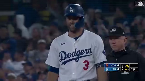 79K views · 1.9K reactions | ¡Chris se trajo dos al plato! | Dodgers de Los Ángeles | Facebook