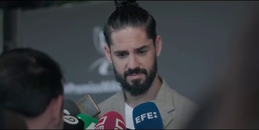 Sara Sálamo lleva a la gran pantalla de la mano de Isco el lado más vulnerable de los futbolistas