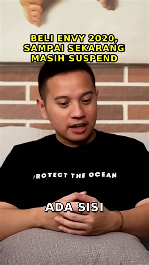 Beli Envy di 2020, sampai SEKARANG masih DI SUSPEND! 😱 Ini bukan becanda - Yudha Keling masih punya saham yang suspend dari 2020 sampai sekarang! Masih ada di porto! Ini warning keras buat yang suka FOMO ke saham gorengan tanpa research! 🚨 Pelajaran mahal: Jangan cari untung cepat dari saham volatil tanpa ilmu! Pas market membaik, BRI yang dari 2300 ke 3000 cuma naik 0.5%, makanya nyari yang pergerakan jauh lebih volatil. Yang terjadi? NYANGKUT! 💸 @emirparengkuan sebagai Anak Naga yang udah m