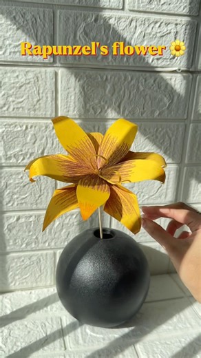 I Made Rapunzel's Magic Flower Out of Paper 🌼 Tangled-Inspired DIY
