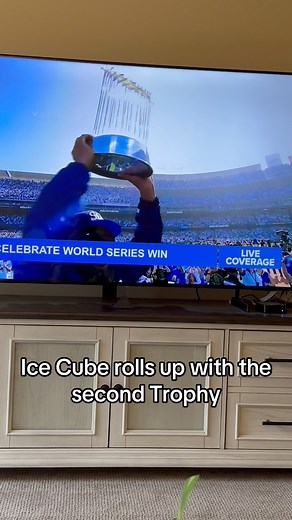 Ice Cube joins the Dodgers celebration ceremony #worldseries #dodgers #icecube #la #mlb | Courtney Underwood