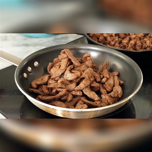 12K views · 186 reactions | Can plant-based steaks really satisfy meat eaters? I gathered a group to taste-test vegan steak cuts, including Meaty, Nasoya, and a homemade version. See which steaks impressed and which ones flopped! #vegansteak #plantbased #foodreview #veganfood #meatless #tastetest | Sauce Stache | Facebook