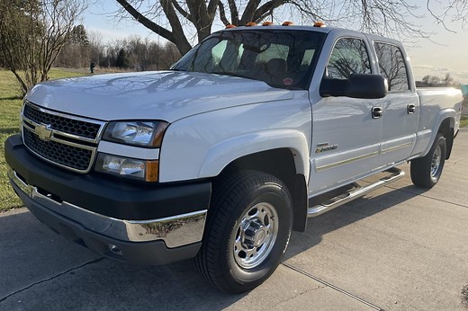2005 Chevrolet Silverado 2500HD LS Crew Cab Duramax 4×4