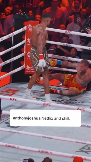Complex Sports on Instagram: "Netflix and chill suddenly has a new meaning 💀 (🎥: @anthonyjoshua)"