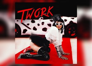 Rubi Rose Shakes It Fast On "Twork"