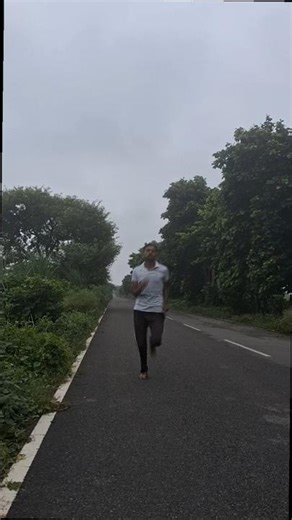 Speed dheko 😱 #army lover Army Physical Test: 1600m Excellence​Run Like a Soldier: Stamina 1600meter