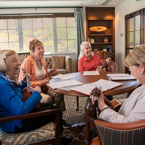 Gift your loved one a relaxing staycation with a short-term stay. They will feel right at home in our beautifully furnished accommodations with tailored services, delicious meals, engaging programs, and caring associates available 24/7. | The Preston of the Park Cities
