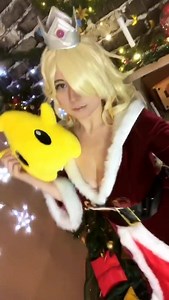 Here's a short boomerang of my Christmas Rosalina for a better look of the whole ensemble ❤️ I am sorry for spamming Christmas so early but I'm just so excited to finally have gotten to cosplay Rosalina some!!! ✨💫✨ Be sure to check my twitter (@bunnyqueenmodel) for some nsfw previews~ | Usatame Cosplay