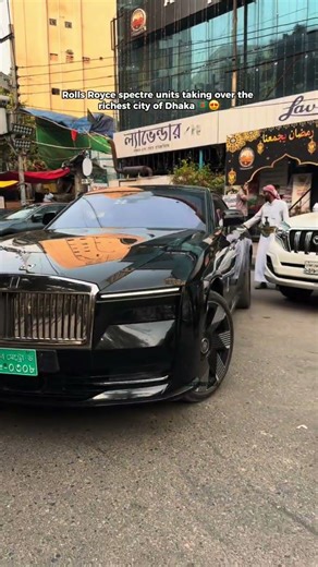 Dhaka city full of Rolls Royce spectre units 🇧🇩🔥#bangladeshcars #rollsroycespectre #bdcars