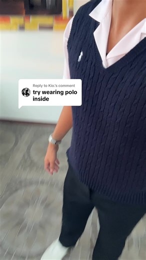 Stylish Knitted Vest Top Outfits for Any Occasion