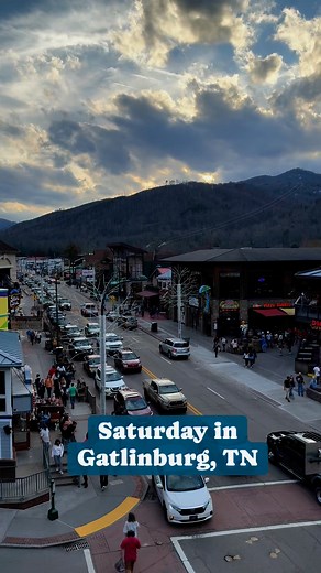 Saturday evening in Gatlinburg, TN. Visit Gatlinburg #gatlinburg #gatlinburgtennessee #Tennessee #smokymountains #greatsmokymountains #mountains #vacation #vacay | Gatlinburg Gal