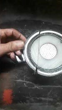 Un câble électrique à haute tension