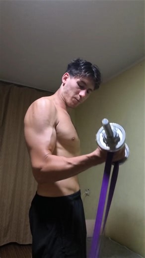 Tall Guys: Why Your Arms Still Look Skinny