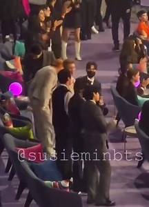 88K views · 10K reactions | Look at the Soulmates!!  #vmin ctto @/susieminbts | VMIN | Facebook