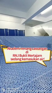 Akademi renang cawangan di RNJ Bukit Mertajam sedang kemasukan air!...