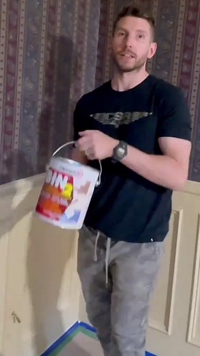 How to Paint Over Wallpaper: A DIY Guide