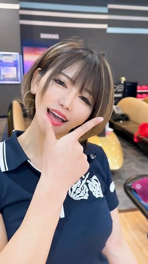 Aika Nc on Instagram: ". お疲れ様ですʕ•̫͡•ʔ #バイク女子ボウラーあいか 2023.12.10〜本格始動🔰 ボウリング人生3ヶ月目 めちゃくちゃ苦手な【10番ピン】 徐々にカバー率上がってきた🎳 でもまだ基本的な部分から 学び始めたばかりなので ハイスコアを目指すのは 当分先の話になりそうです🥹 ウエアはBOWLINGHIGHの新作 春夏仕様のヘソだしスタイル❤️ 今までのボウリングウエアには無く セクシーでギャル好きにはたまらない 私のドストライクのウエアです！ 背中の猫ちゃんも凄くかわいいけど イラストはお好みでオーダーできます☝️ ボウリングウエアはこちら ↳ https://369mart.base.shop/ BOWLING HIGH オーナー ↳ @akiller_bowlinghigh nc_aikaバイクアカウントはこちら ↳ @nc_aika ✼••┈┈┈┈┈┈•tag•┈┈┈┈┈┈••✼ #ボウリング #bowling #bowlingtime #ボウリング好きな人と繋がりたい #ボウリング女子 #볼링 #保齡球 #ボーリング"