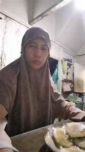 bekal sekolah roti bakar bunder koyo bundane hee toping su2 coklat SM misis dicetak dgn gelas terus dibakar rasa mantap jgn LP di kasih metega y