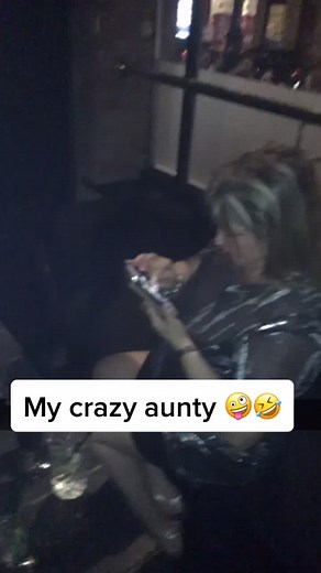 Does anyone else have a crazy aunty in the family? 🤣 they make life so much more fun 👌🤣 #family #love #laughs #funnyvideos #fyp #foryoupage