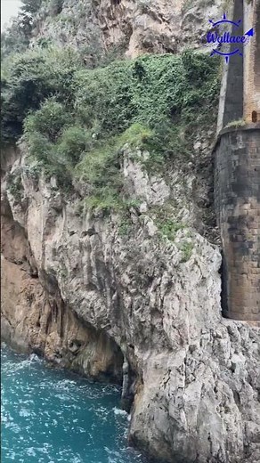 L'ANGOLO di NORD EUROPA nella COSTIERA AMALFITANA #viaggiaconwallace #borghidaraccontare