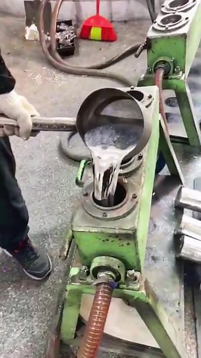 Industrial Metal Pouring Process Explained