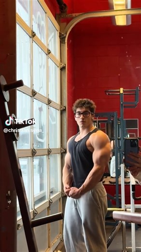 Gym Muscle Flex #shorts #muscle #biceps #bodybuilding #gym #abs #motivation