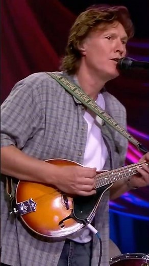 Steve Winwood with "Back In The High Life Again" from Soundstage