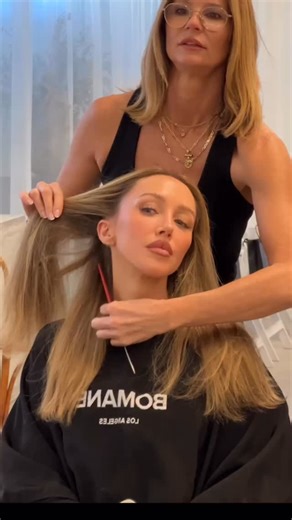 « Wherever I am in the world, Christophe Robin is always part of my masterclasses. Always supporting my colours, enhancing the shine and leaving that healthy hair feeling every time. » @moniquemcmahoncolour 🤍 #hair #haircare #salon #ambassador #masterclass | Christophe Robin Paris