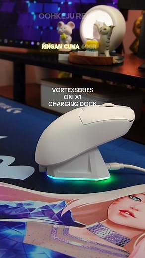 Saudaranya Vortexseries ONI R1 nihh yaitu versi ambidex dan ada charging docknya, Vortexseries ONI X1. Salah satu mouse gaming wireless ringan dgn sensor 3311 dan uda sepaket gratis sama RGB charging docknya. Beratnya jg cm 60g , high quality coating matte, mouse feet improvement, solid tidak rattle sama sekali. kekurangan kecil sih: 20 clicks masih termasuk kecil dibanding yg lain. Indikator wireless di bawah mouse jg ga ada jdi hrus nebak2. Sisanya uda de best banget #mousegaming #vortexseries