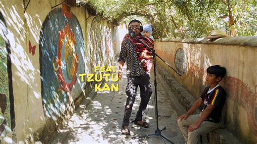 🌟 Meet Tzutu Kan, a remarkable artist from the highlands of Guatemala, featured in our "Mr. Bobby" Song Around the World video! 🌍🎶 Tzutu Kan hails from what the Maya consider the belly button of the Universe—Lake Atitlan in the central Guatemalan highlands. He is a painter, sculptor, bio-builder, activist in the defense of native peoples, and a hip-hop artist who lays down rhymes in the ancient Mayan languages of Tz’utujil, Kaqchikel, and K'iche'. His work addresses themes of indigenous ident