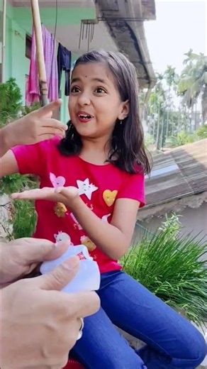 Yeh remote sach mein control kar raha hai 😲😁 #funny #trending #ytshorts