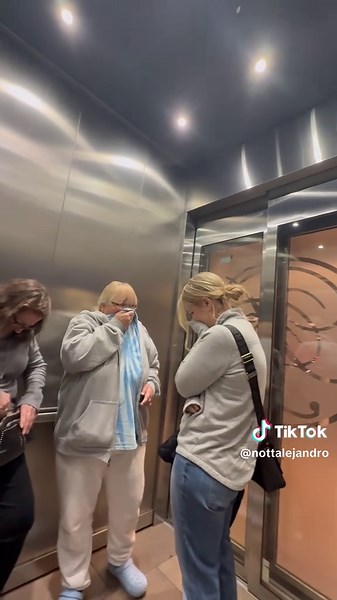 Hilarious Fart Prank Using Fart Spray