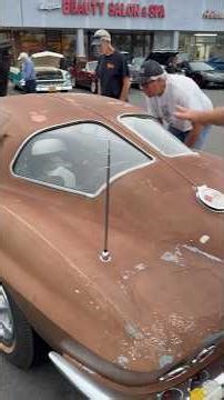 Split Window Corvette Barn Find🤯 #loveoldcars #splitwindow #corvette #chevycorvette #barnfind