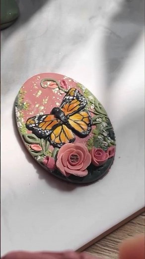 Making butterfly pendants with polymer clay! #artandcraft #handmadejewelry #clay
