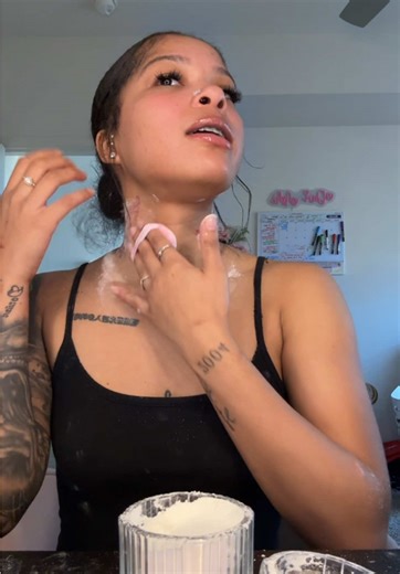 Review of My Favorite Dusting Powders: Micheal Mulul & Lush