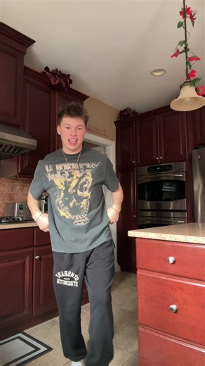 She sexy she cool #winterbreak #fyp #foryoupage