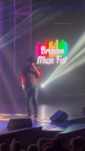 A few videos from #MusicFest this weekend! (Pierce Arrow, Jay Osmond, & Mary Lou Turner) 😍🎶👏🏻 #PierceArrow #JayOsmond #MaryLouTurner #ClayCooperTheatre #Branson #bransonmo #Bransonshows #bransonmissouri Jay Osmond Pierce Arrow | Clay Cooper Theatre