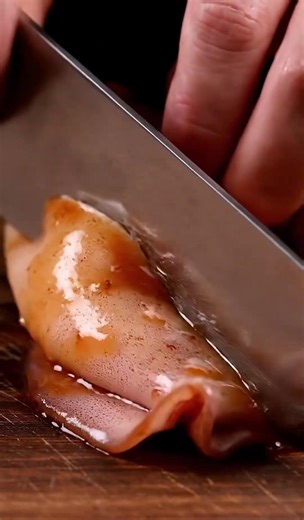 Oddly Satisfying Squid Slice 🦑