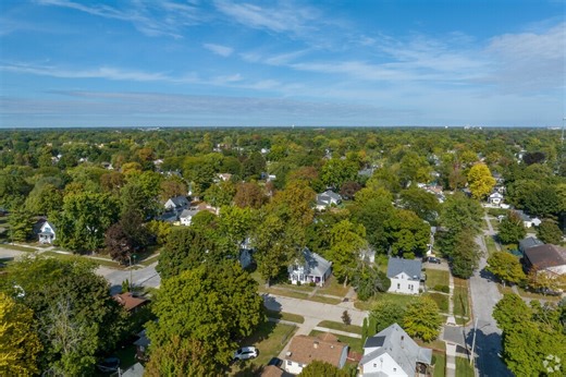 Living in the Adams Boulevard Neighborhood of Saginaw, MI