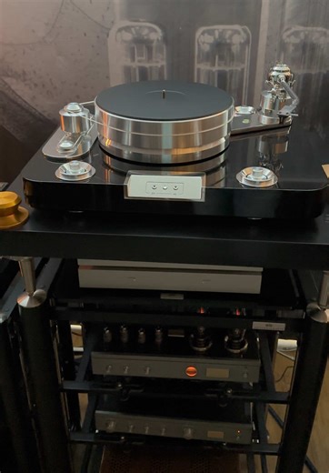 High-End Stereo Sound System for Audiophiles