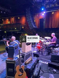 Hello Denver! X@The Summit tonight! Xo | X the Band