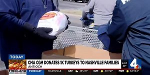 Families in need receive free Thanksgiving turkeys