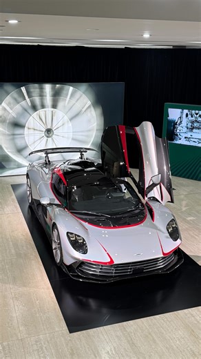 This is the @astonmartin Valhalla, the brand’s first mid-engine plug-in hybrid and home to the most powerful engine ever seen in an Aston Martin. Blending a twin-turbo V8 with three electric motors and Formula 1–derived aerodynamics, it’s built for the circuit but civilised enough for Australian roads… that’s if you have a spare $1.7 million down the back of the couch. #bosshunting | Boss Hunting