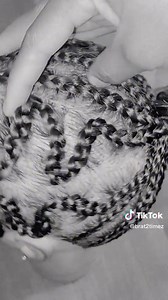 This hairstyle right here be getting them💇🏼‍♀️