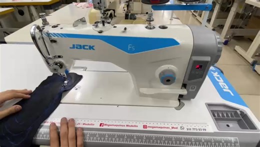 Se vende casi nueva $ 1250.000 Garantía de un año 311 7735309 Calle 50#53-25 | Megamaquinas Medellin