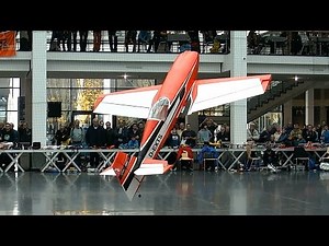HUGE !!! STUNNING !!! LIGHTWEIGHT RC EXTRA 330SC SCALE MODEL INDOOR FLIGHT SHOW