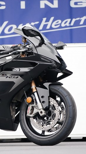 Yamaha Racing Japan / Yamaha Motor Co., Ltd on Instagram: "At Suzuka Circuit, where the final round of the JSB1000 is taking place, the recently announced YZF-R9 was unveiled to all the motorsports fans in attendance! Everyone was keen to get a look at the latest addition to the R series. 全日本ロードレース最終戦の会場、鈴鹿サーキットで、先日発表したYZF-R9を、モータースポーツファンにお披露目！ 熱い視線が注がれました。 日本市場への導入は2025年春の予定。 #YAMAHA #yzfr9 #YAMAHAが美しい #YAMAHA_Is_Beautiful"